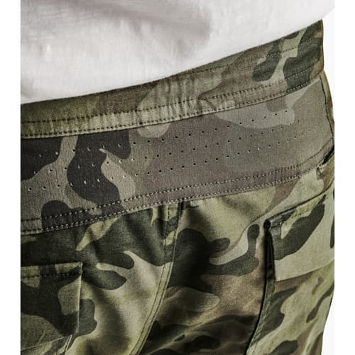 laydown detail image of Layover 2.0 Travel Pant