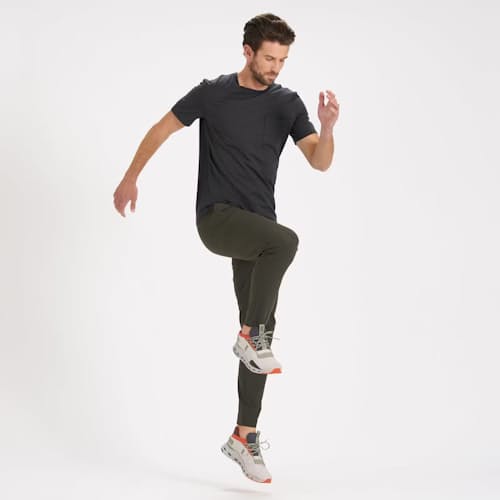 lifestyle image of Fleet Pant
