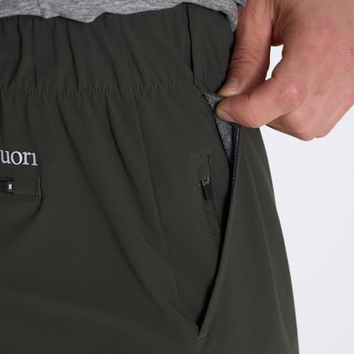 lifestyle image of Fleet Pant
