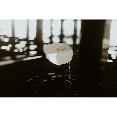 lifestyle image of The Oru Paddle