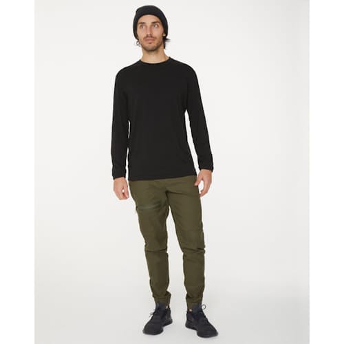 on model image of Brise Schoeller Pant
