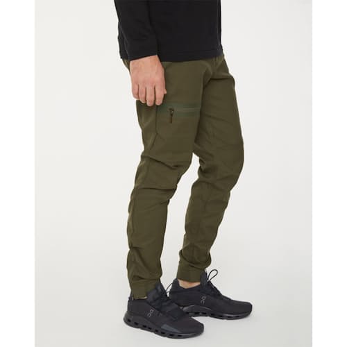 on model image of Brise Schoeller Pant