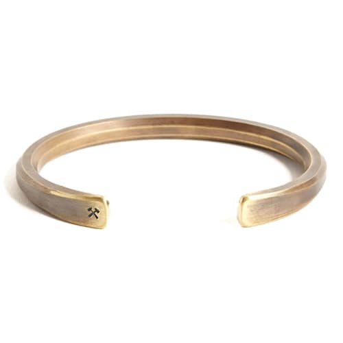 laydown image of Otto Cuff