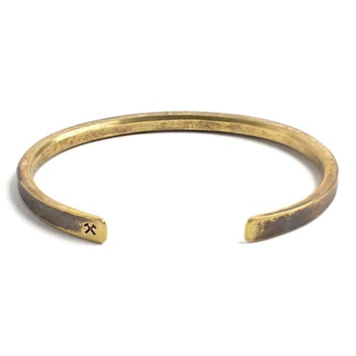 laydown image of Classic Cuff
