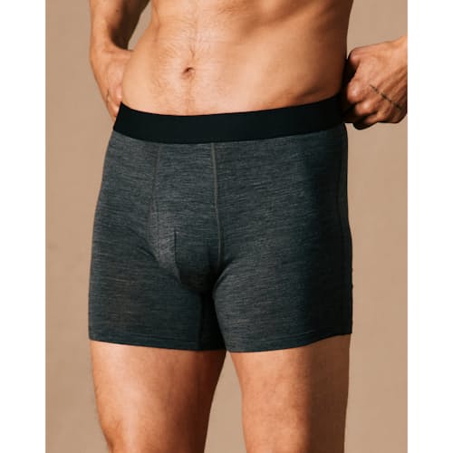 Victor is 6'2'' and wearing a size Medium