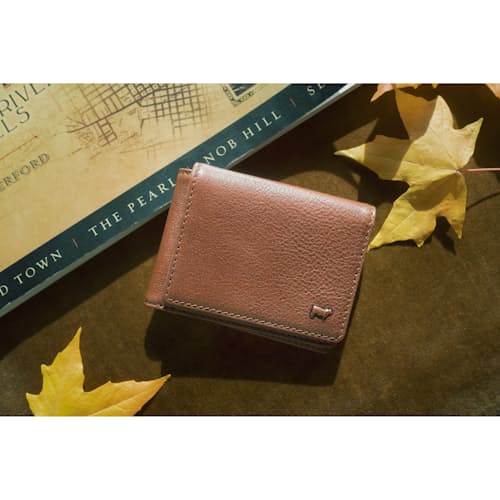 laydown image of Classic Billfold Leather Wallet