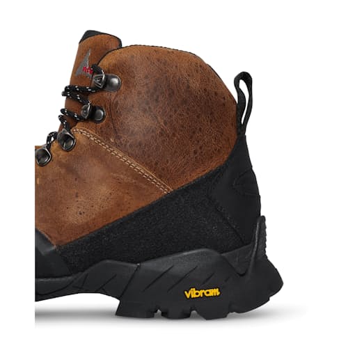 laydown image of Andreas Boot