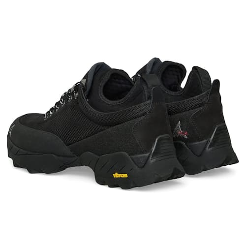 laydown image of Neal Sneaker