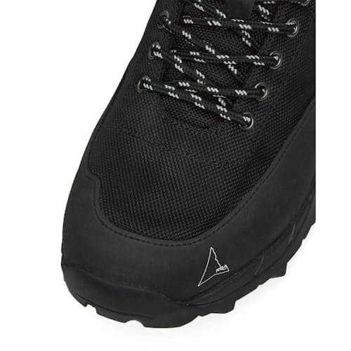 laydown image of Neal Sneaker
