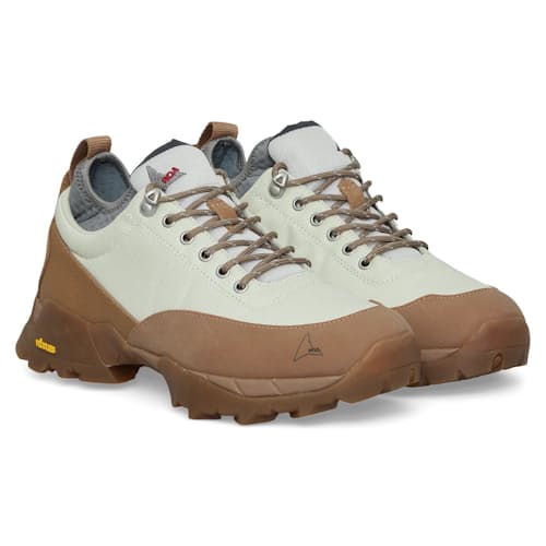 laydown image of Neal Sneaker