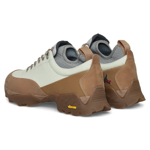 laydown image of Neal Sneaker