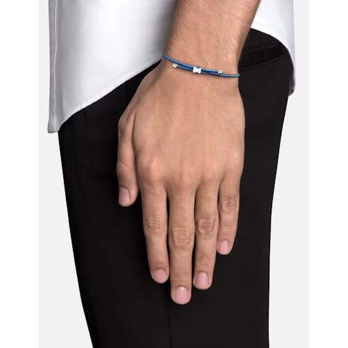 on model image of Orson Pull Bungee Rope Bracelet