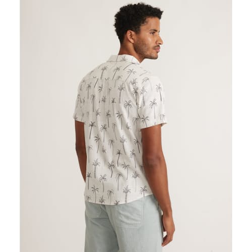 lifestyle image of Stretch Selvage Short Sleeve Shirt