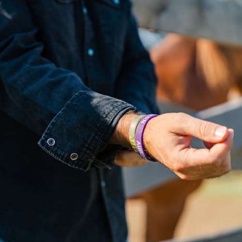 lifestyle image of Huckberry x Thomas Rhett Western Shirt