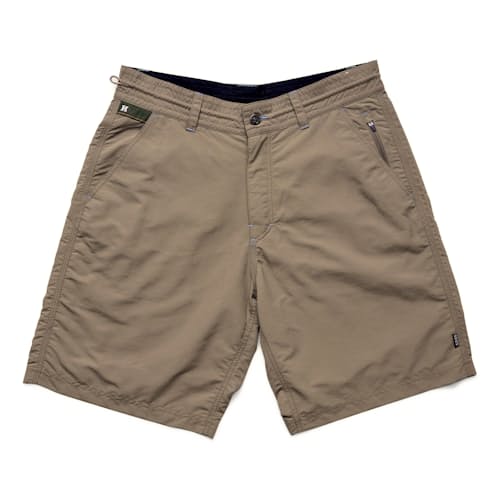 laydown image of Horizon Hybrid Shorts -7.5”