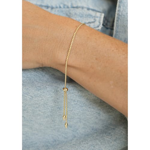 lifestyle image of Women's Snake Choker Bracelet
