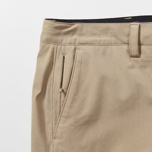 laydown detail image of Equator Hybrid Short - 5"