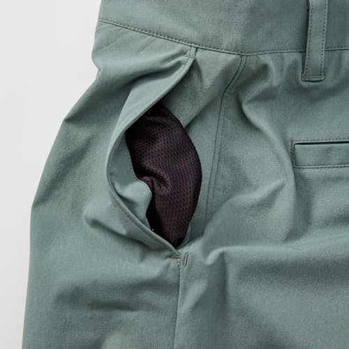 laydown detail image of Equator Hybrid Short - 7"