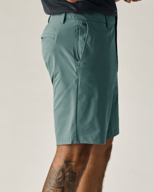 on model image of Equator Hybrid Short - 9"