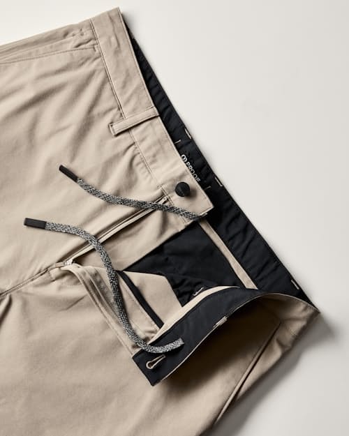 laydown detail image of Equator Hybrid Short - 9"