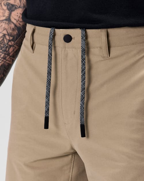 on model image of Equator Hybrid Short - 9"