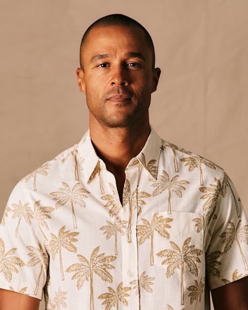 on model image of Classic Slub Palm Short Sleeve Shirt