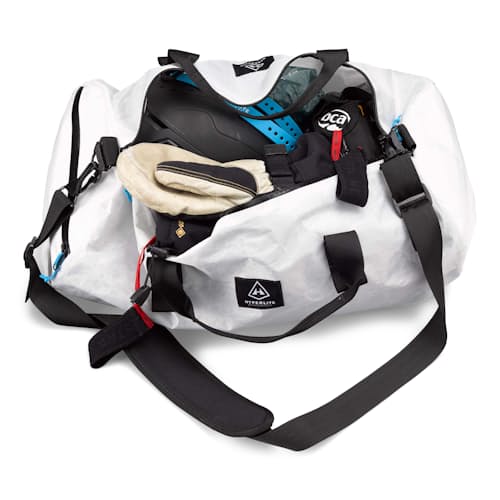laydown image of Approach Ultralight Dyneema Duffel Bag - 30L