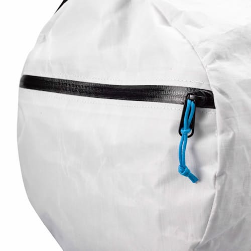 laydown detail image of Approach Ultralight Dyneema Duffel Bag - 30L