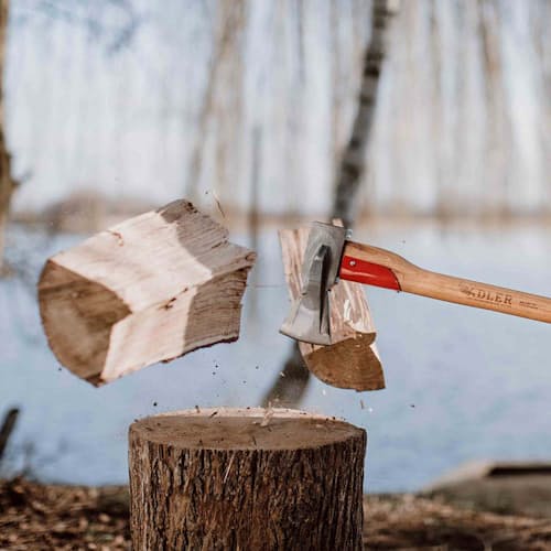 lifestyle image of The Long Splitter Axe