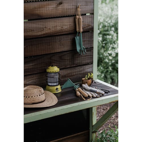 lifestyle image of Leepa Garden Glove