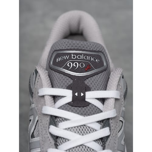 laydown detail image of Made in USA 990v6 Sneaker