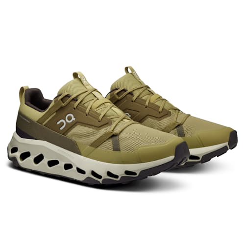 laydown image of Cloudhorizon Hiking Sneaker