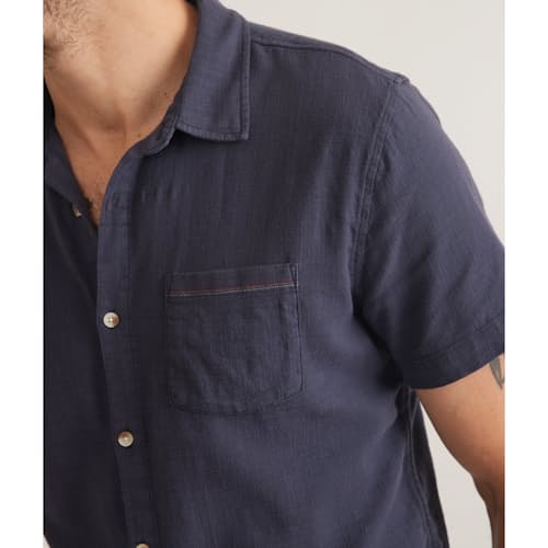 on model image of Classic Stretch Selvage Short Sleeve Shirt