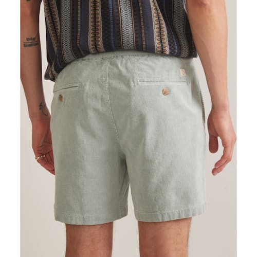on model image of Saturday Cord Short - 6"