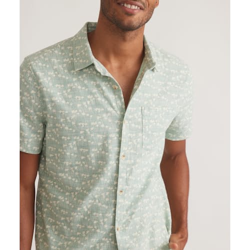 on model image of Classic Stretch Selvage Short Sleeve Shirt