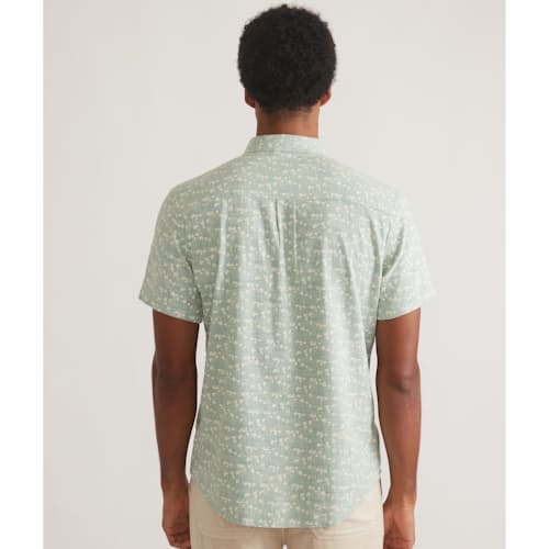 on model image of Classic Stretch Selvage Short Sleeve Shirt