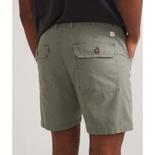 on model image of Utility Short - 6"