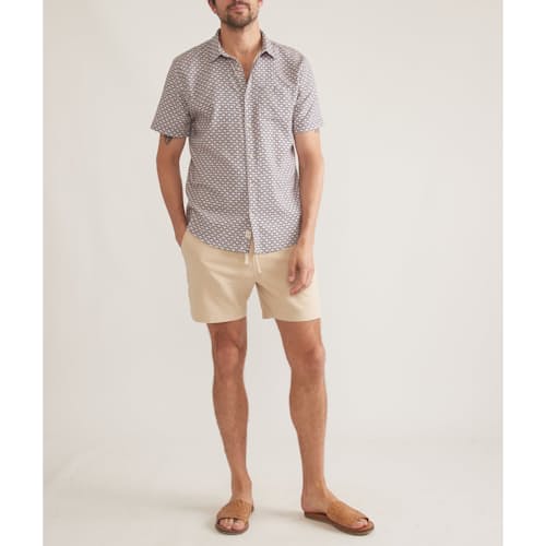 on model image of Classic Stretch Selvage Short Sleeve Shirt