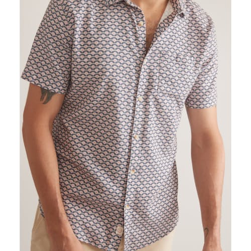 on model image of Classic Stretch Selvage Short Sleeve Shirt