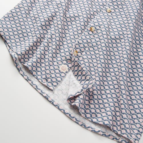 laydown detail image of Classic Stretch Selvage Short Sleeve Shirt