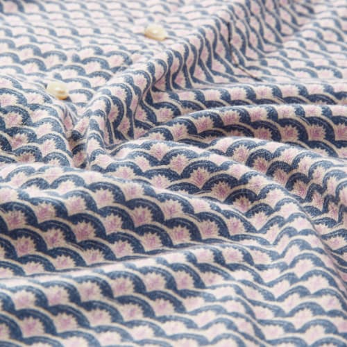 laydown detail image of Classic Stretch Selvage Short Sleeve Shirt