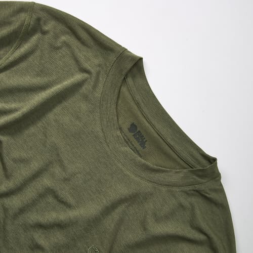 laydown detail image of Abisko Day Hike Long Sleeve T-Shirt
