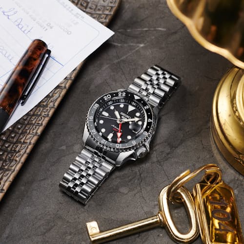 lifestyle image of Seiko 5 GMT - SSK001