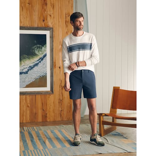 lifestyle image of All Day 4-Way Stretch Shorts - 7"