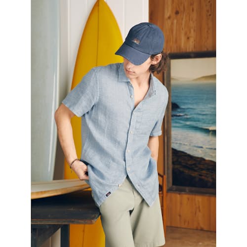 lifestyle image of Palma Linen Short Sleeve Shirt