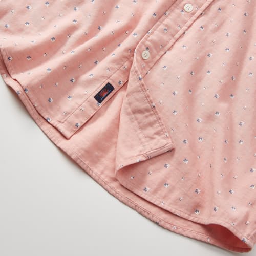 laydown detail image of Movement Short Sleeve Shirt