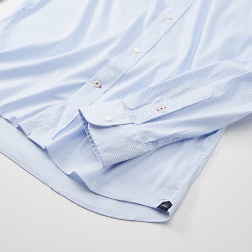 laydown detail image of Movement Shirt