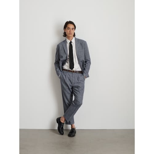 on model image of Mercer Cotton Linen Blazer