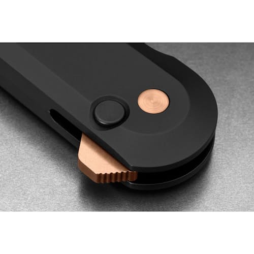 laydown image of The Wells Pocket Knife