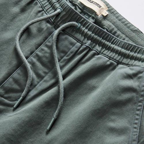 laydown detail image of The Apres Short - 7"